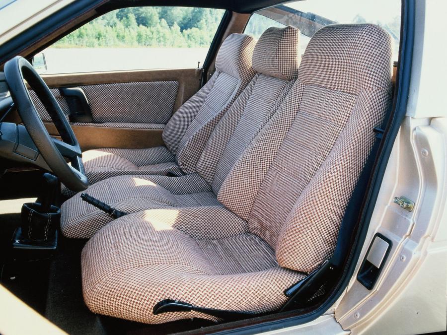 Интерьер Talbot-Matra Murena 1980 года  (фото 3 из 9)